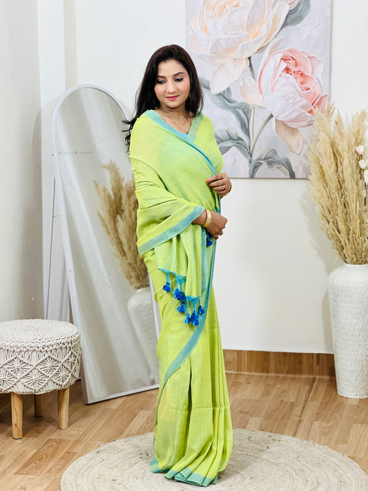 Cotton Solid Saree with Contrast Border – Timeless Elegant Ethnic Drape