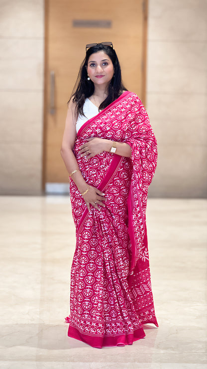 Red Cotton Mal Saree – Feather-Light Saree for Festivals & Everyday Elegance