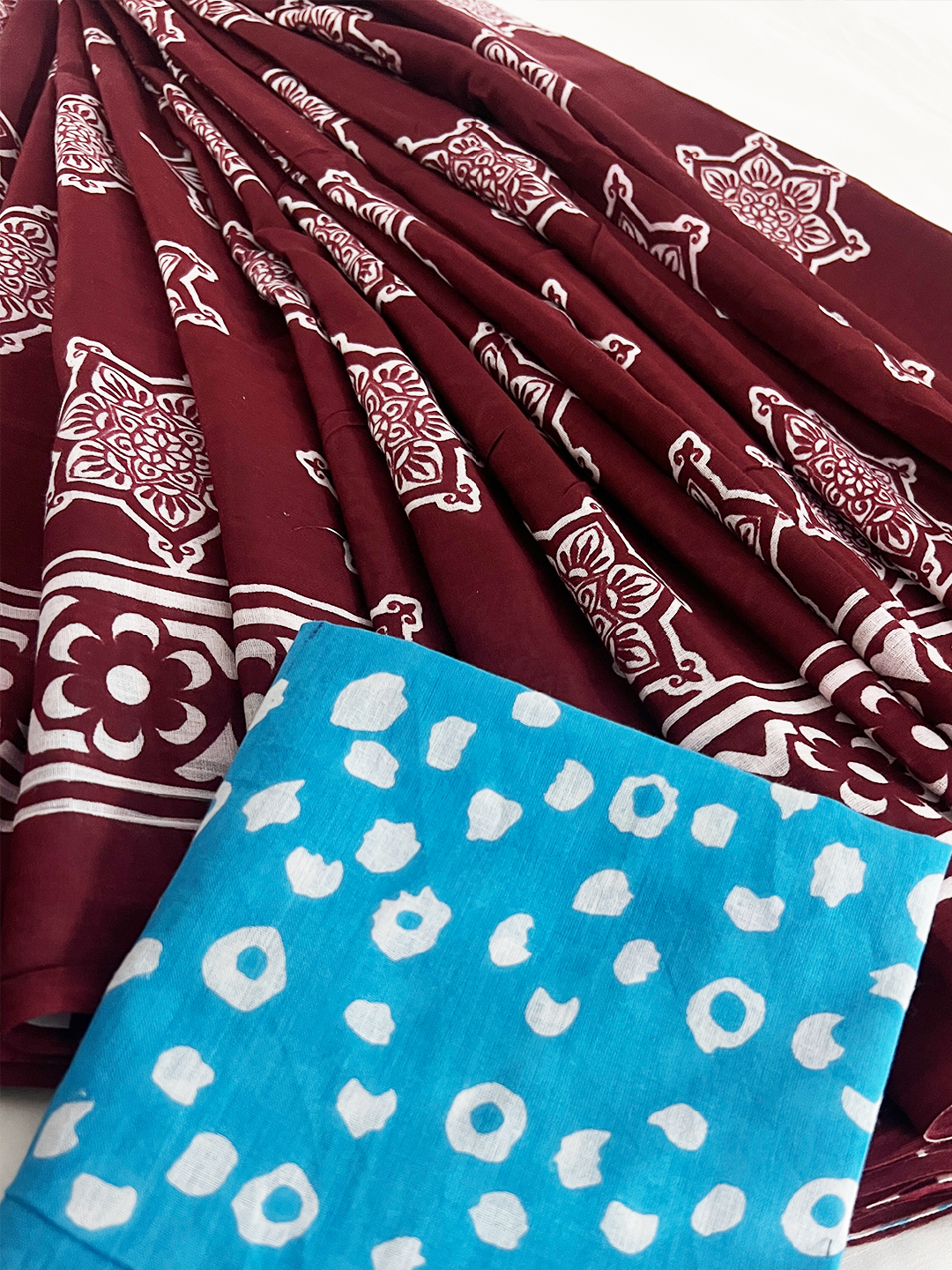 Cotton Classic Maroon Brown Saree – Timeless Earthy Elegance (One Size)