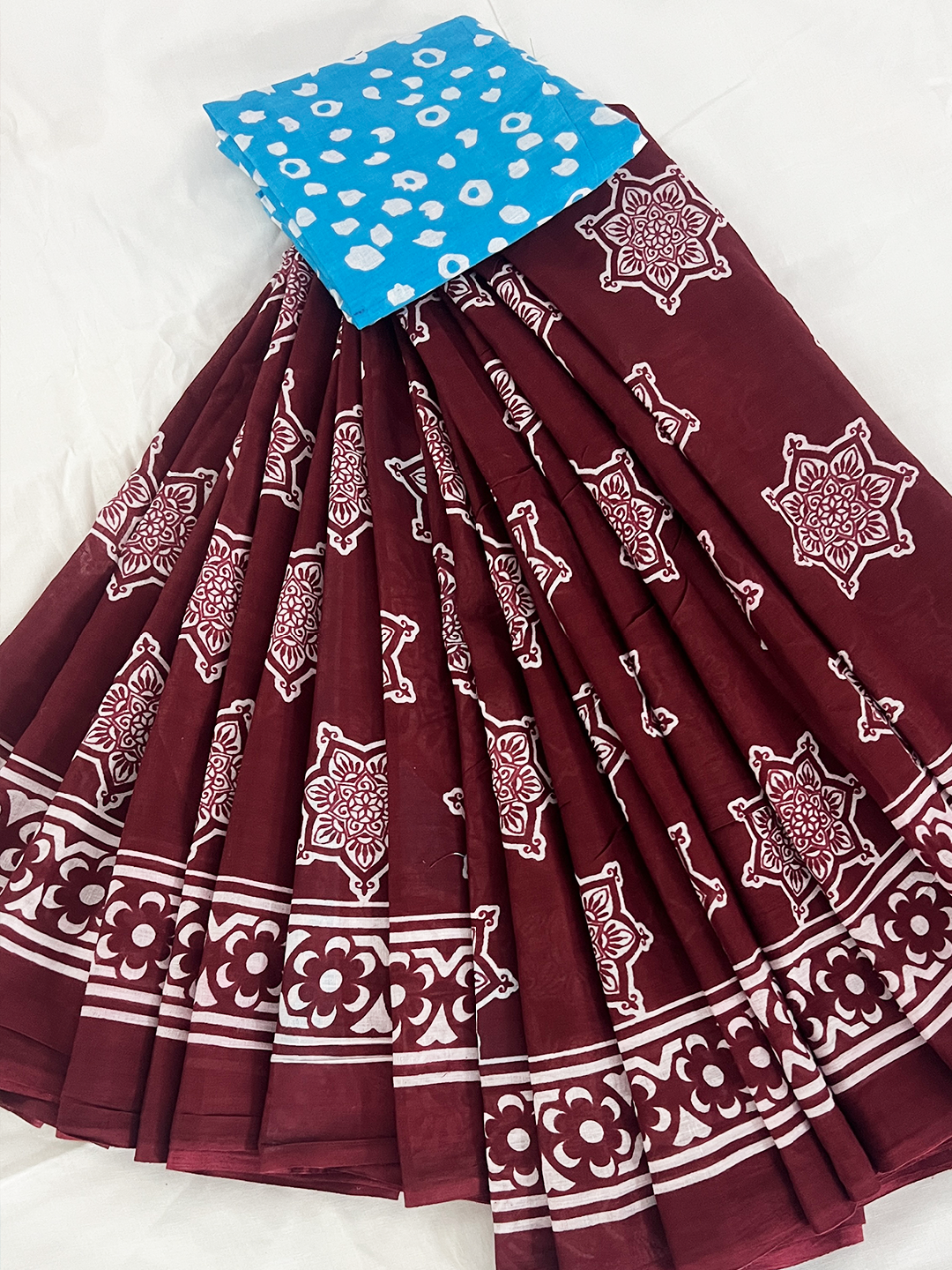Cotton Classic Maroon Brown Saree – Timeless Earthy Elegance (One Size)