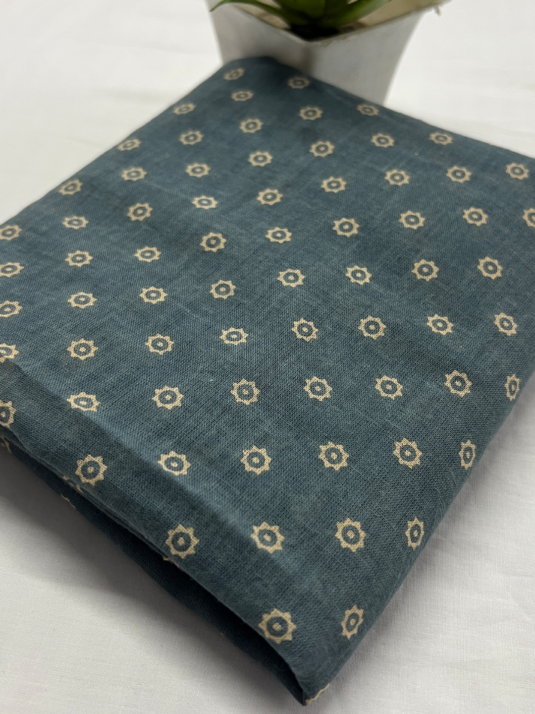Cotton Ajrakh Phoolkari Saree – Heritage Artisanal Fusion Elegance (One Size)