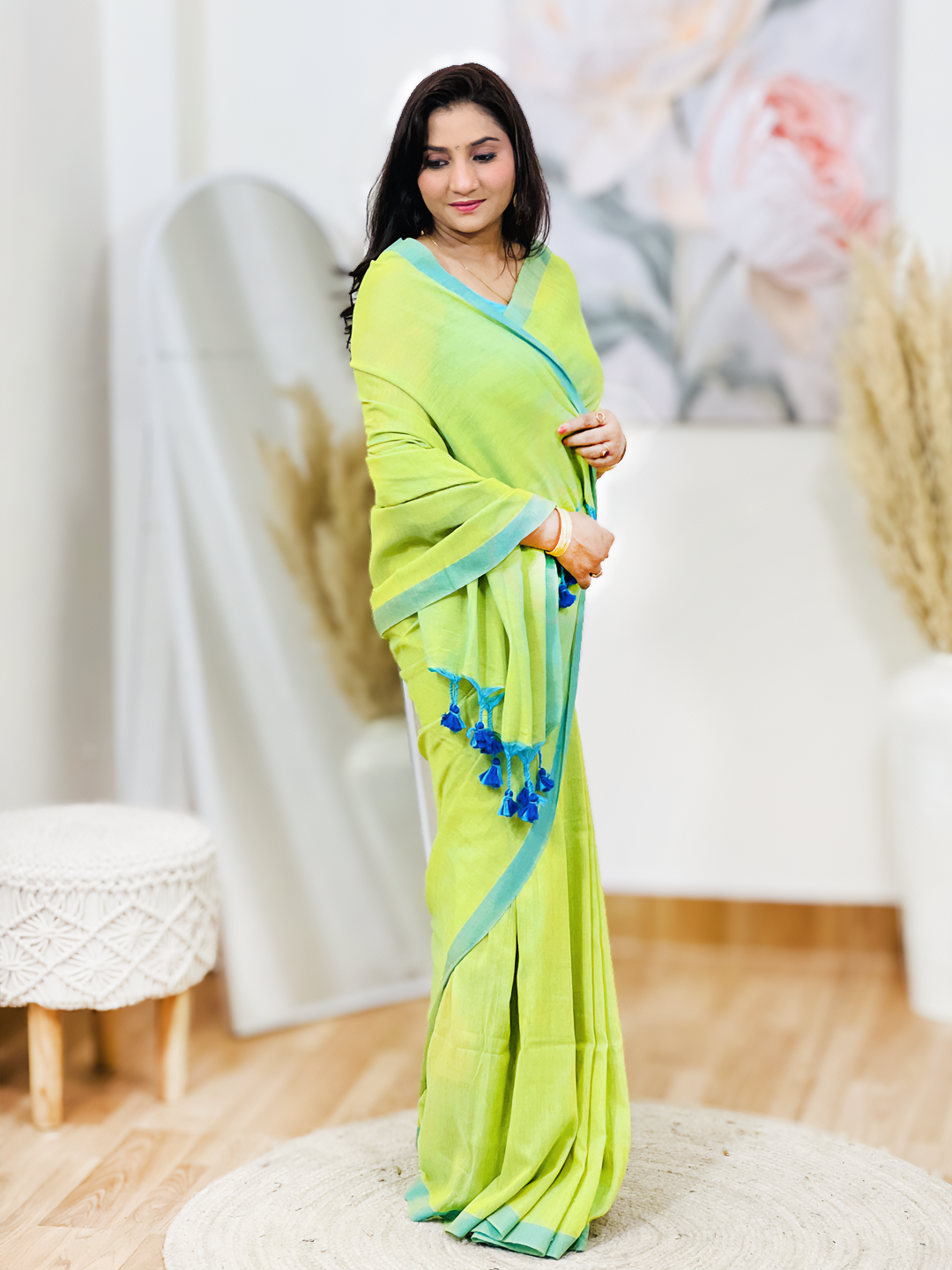 Cotton Solid Saree with Contrast Border – Timeless Elegant Ethnic Drape