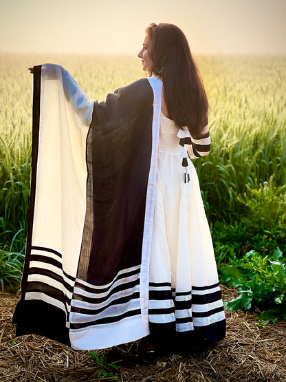 Crepe Monochrome Striped Anarkali Set – Black White Ethnic Dupatta Style (S–5XL)