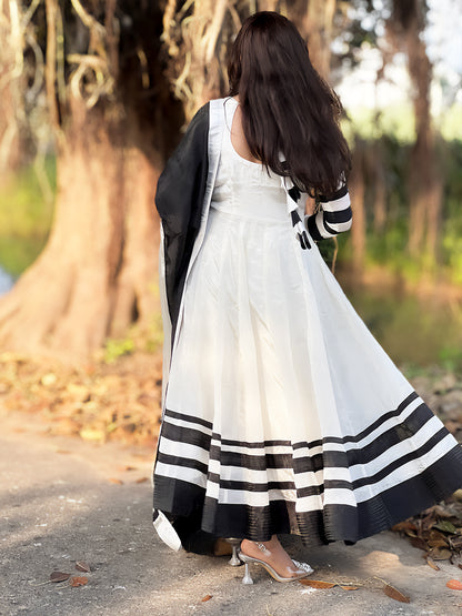 Crepe Monochrome Striped Anarkali Set – Black White Ethnic Dupatta Style (S–5XL)