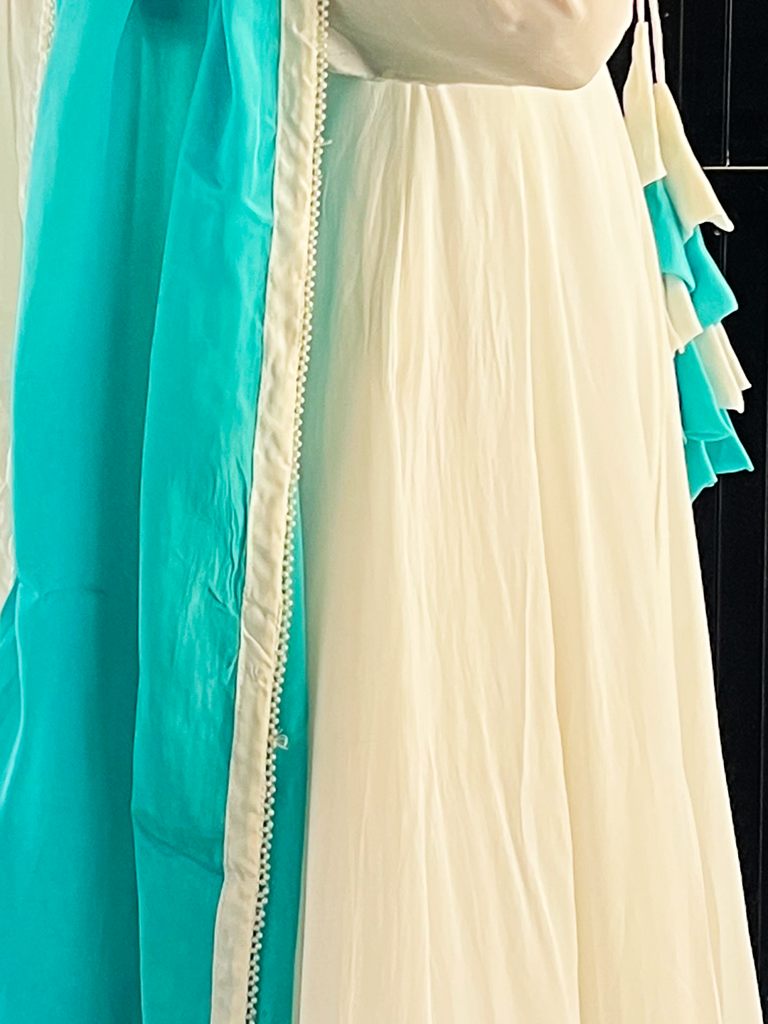 Regal Vanilla & Cyan Contrast Festive Anarkali Suit Set – Bold Ethnic Festive (S–5XL)